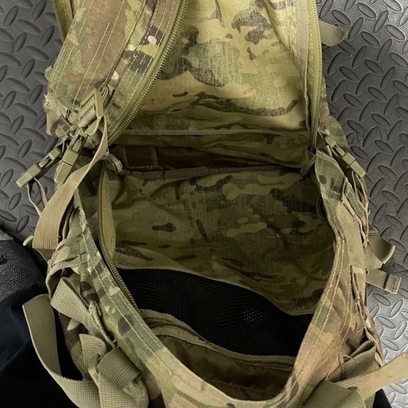 SOLD - Rothco MultiCam Large Camo Transport Pack - Picture 5 of 7